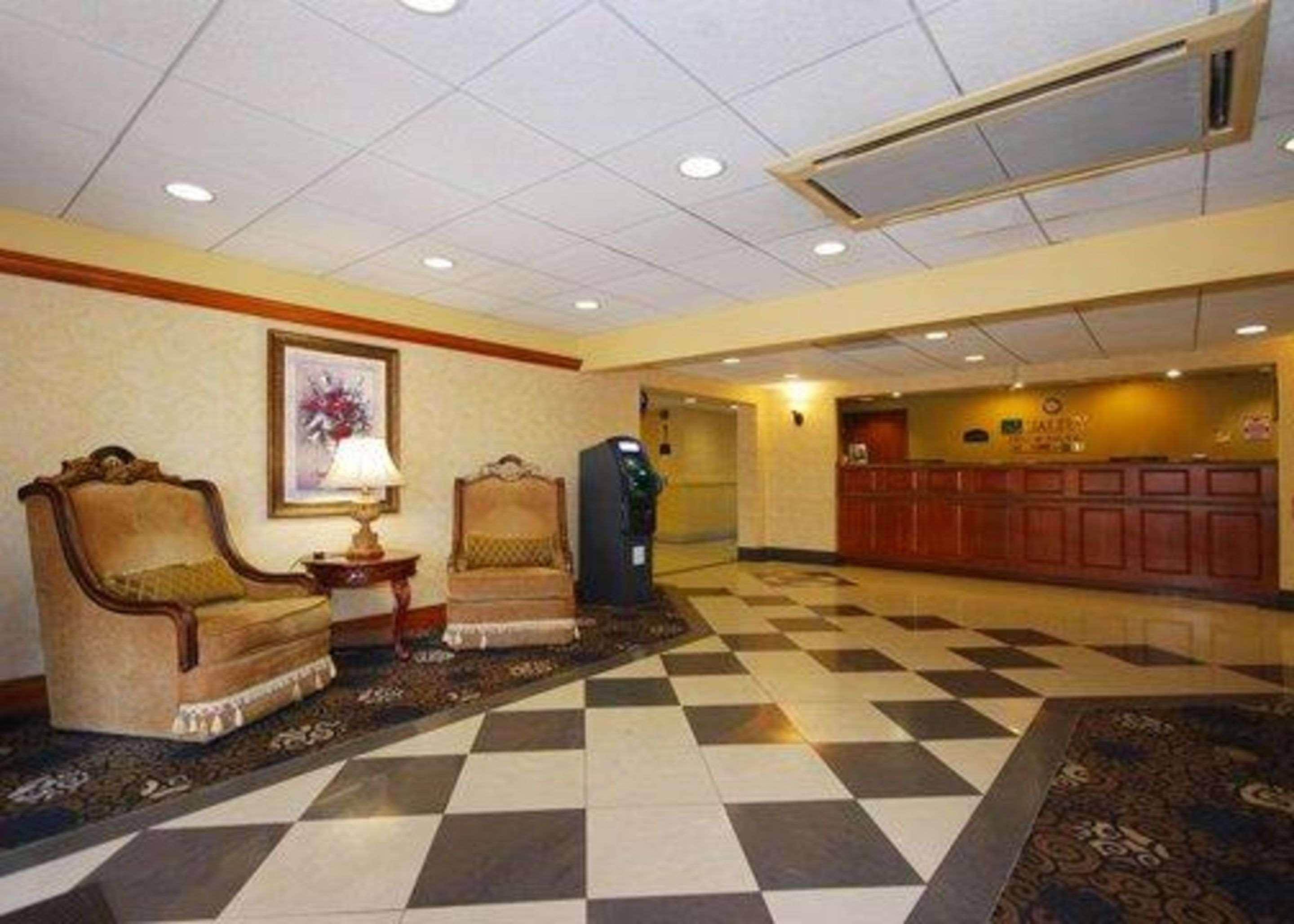 Quality Inn & Suites Bensalem Exteriör bild